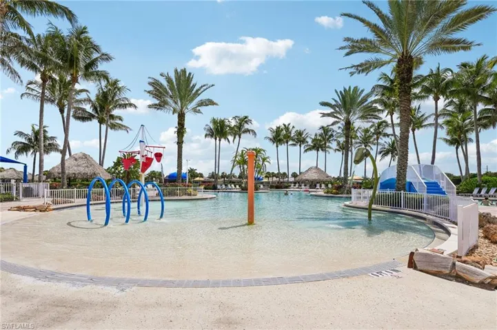 2538 Blackburn Cir, Cape Coral, Florida 33991