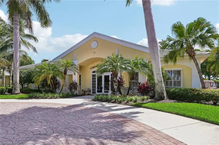 2538 Blackburn Cir, Cape Coral, Florida 33991