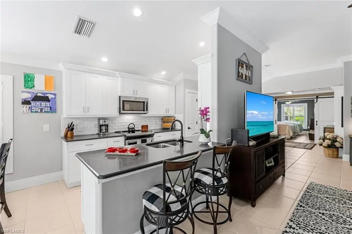 9539  Hemingway  LN, Fort Myers, FL 33913