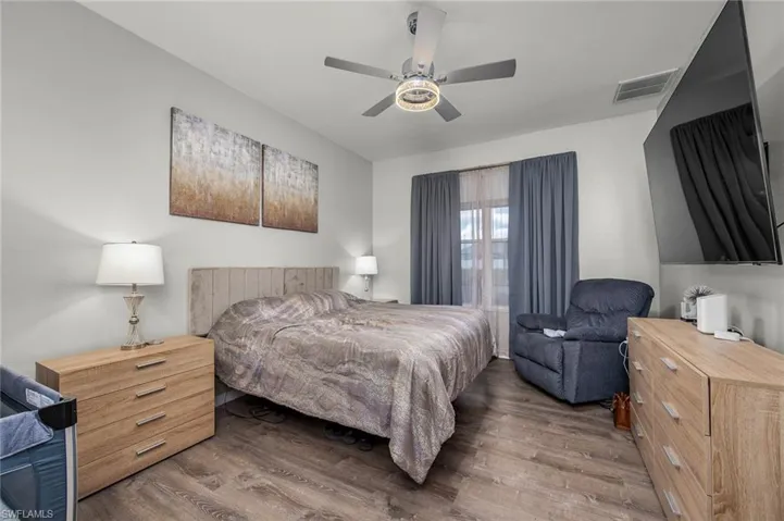 Masterbedroom