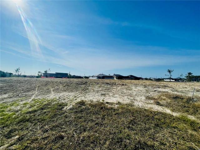 2822 SW 17th AVE, CAPE CORAL FL 33914