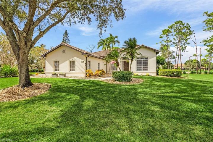 This home offers great curb appeal.