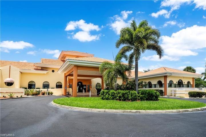 Sabal Springs Clubhouse & Restaurant.