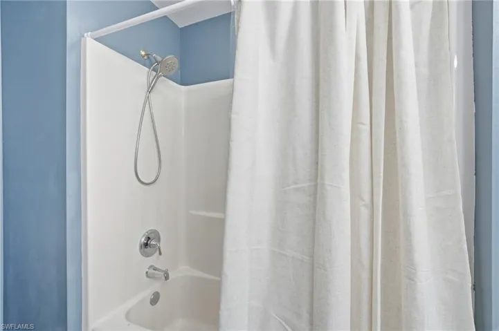 1927 Ne 33rd St, Cape Coral, Florida 33909