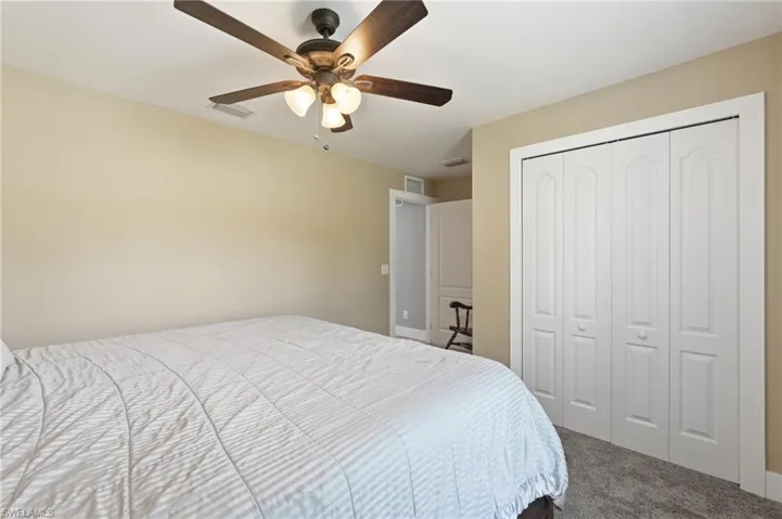 1927 Ne 33rd St, Cape Coral, Florida 33909