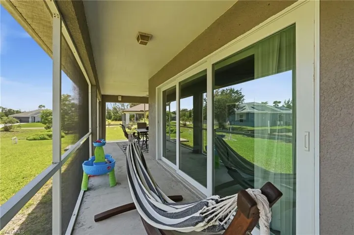 1927 Ne 33rd St, Cape Coral, Florida 33909