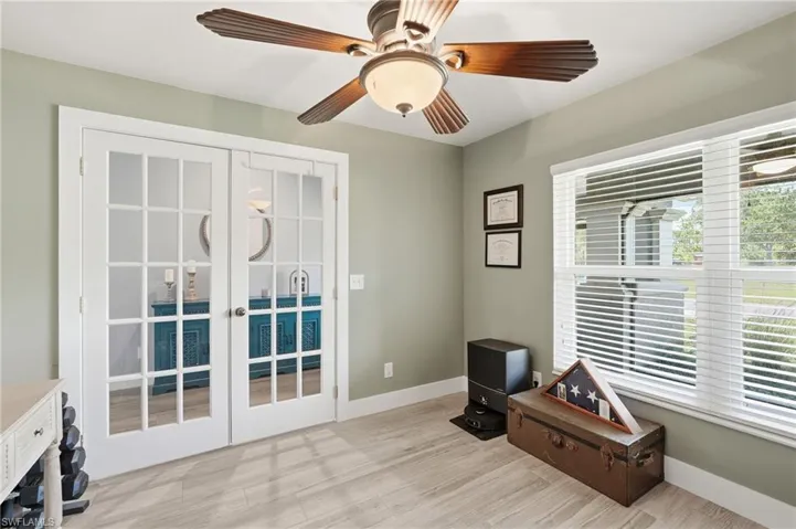 1927 Ne 33rd St, Cape Coral, Florida 33909