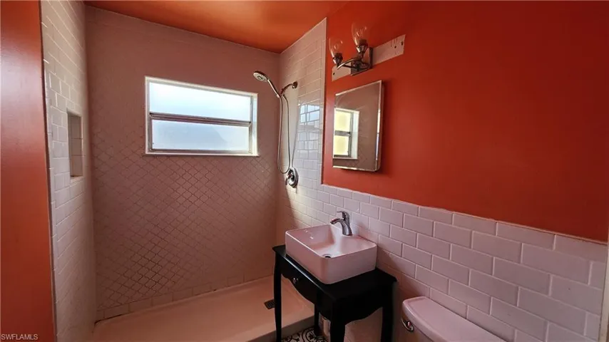 1169  Cherokee  AVE, Lehigh Acres, FL 33936