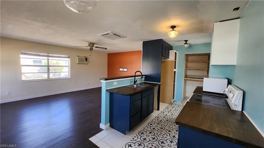 1169  Cherokee  AVE, Lehigh Acres, FL 33936