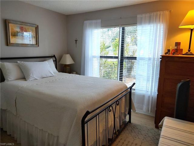 9571  Green Cypress  LN, Fort Myers, FL 33905