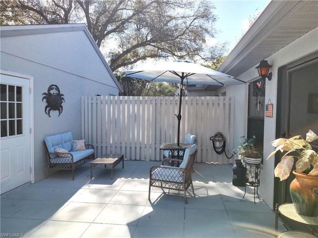 9571  Green Cypress  LN, Fort Myers, FL 33905