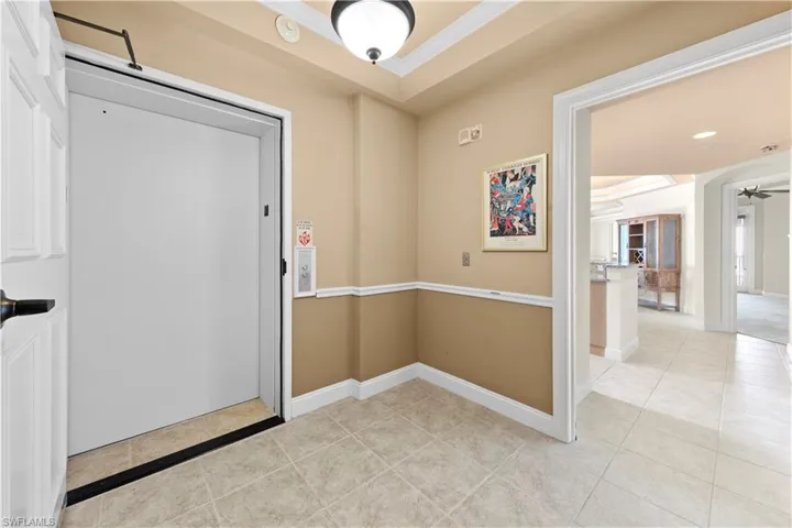 2743  1st  ST, Fort Myers, FL 33916