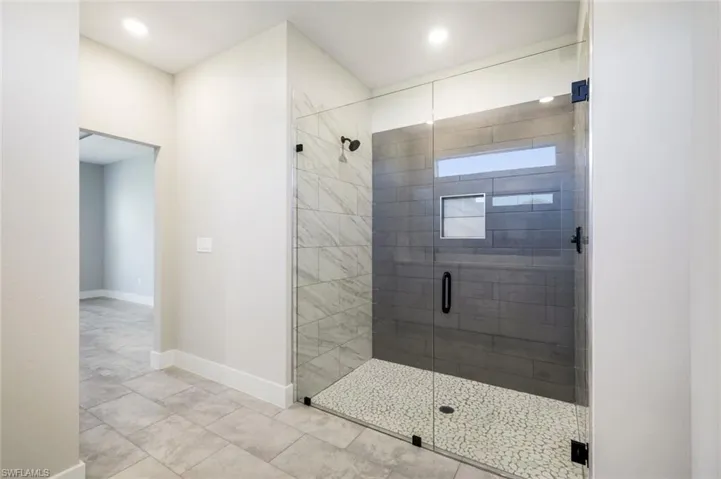 owner's ensuite bath