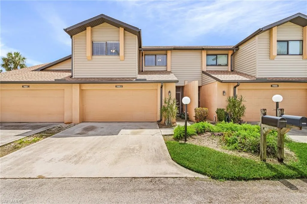 11653 Pointe Circle DR, Fort Myers, FL 33908,224072212
