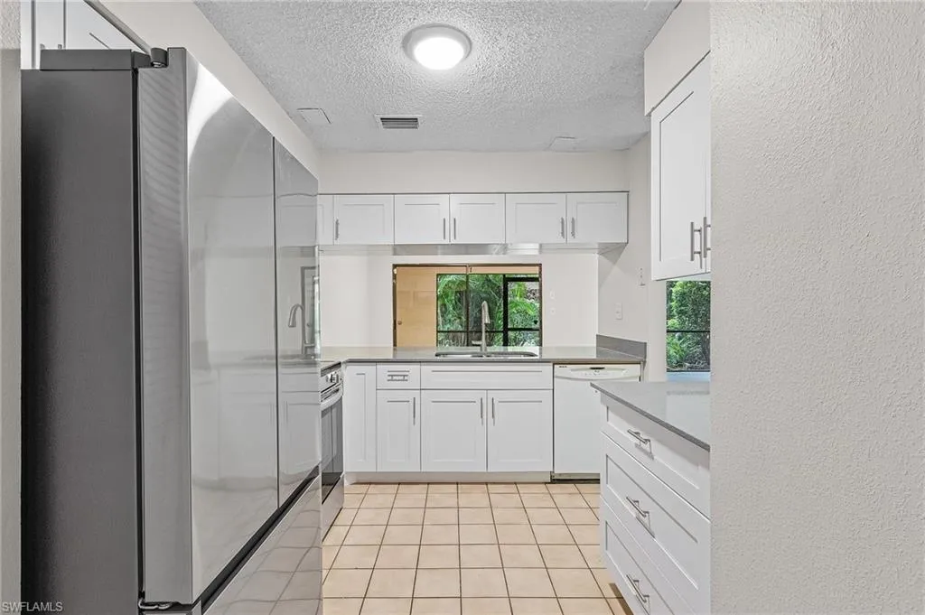 11653 Pointe Circle DR, Fort Myers, FL 33908,224072212
