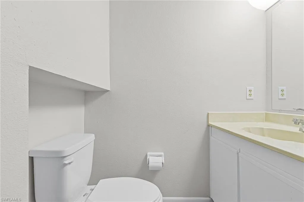 11653 Pointe Circle DR, Fort Myers, FL 33908,224072212