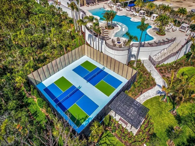 4810 Pelican Colony Blvd 304, Bonita Springs, Florida 34134