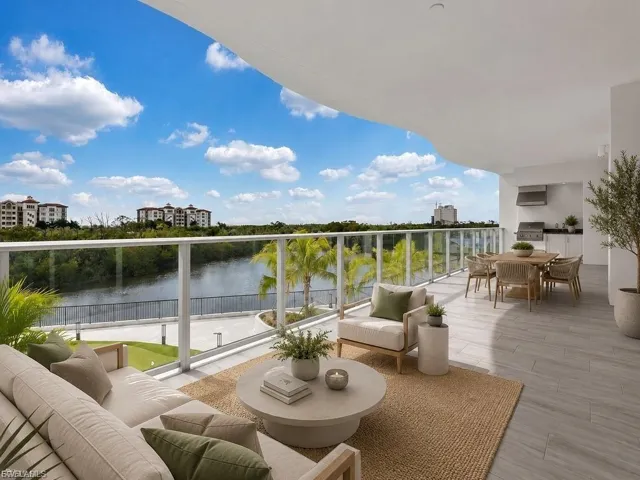 4810 Pelican Colony Blvd 304, Bonita Springs, Florida 34134