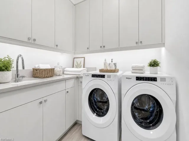 4810 Pelican Colony Blvd 304, Bonita Springs, Florida 34134