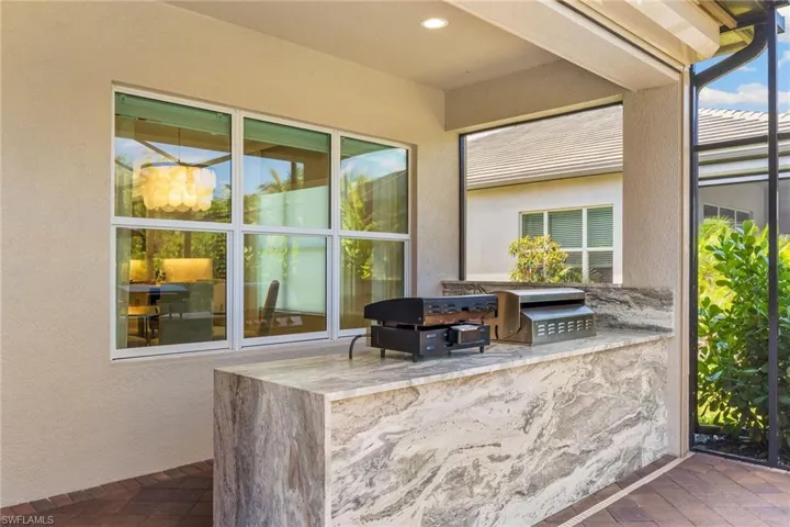 Luxurious outdoor kitchen