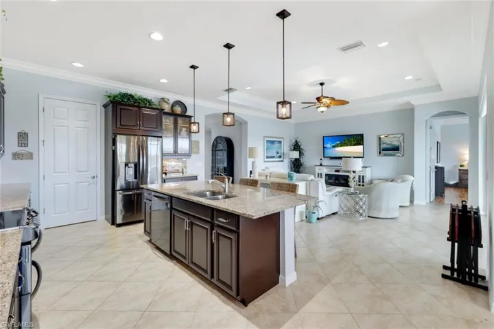 2994 Sunset Pointe Cir, Cape Coral Fl 33914