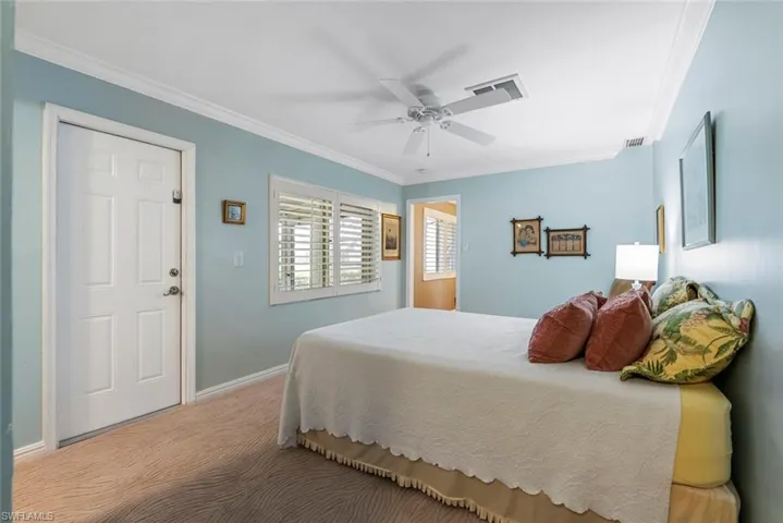 Third bedroom suite, private bath, lanai and entrance