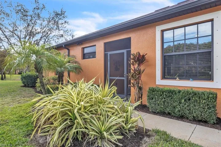 3717 Pino Vista Way, Estero, Florida 33928