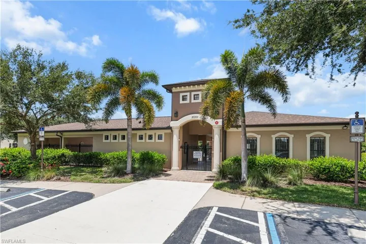 3717 Pino Vista Way, Estero, Florida 33928
