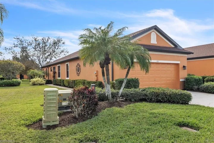 3717 Pino Vista Way, Estero, Florida 33928