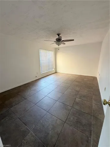 12636 Kenwood Ln B, Fort Myers, Florida 33907