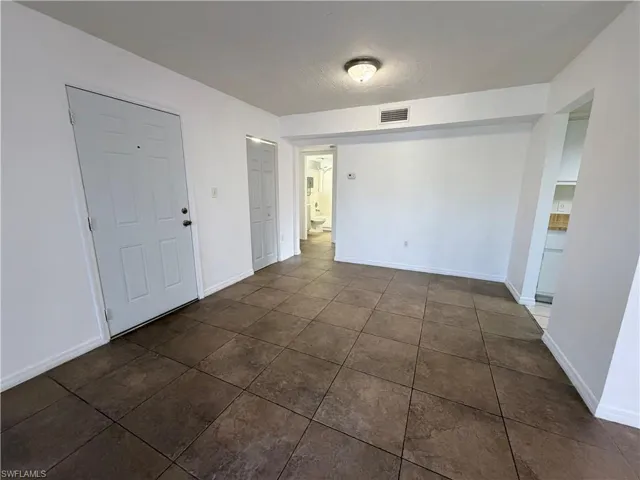 12636 Kenwood Ln B, Fort Myers, Florida 33907
