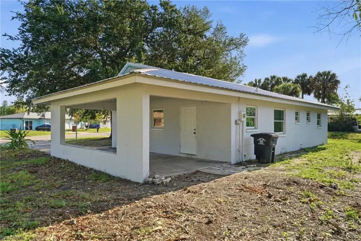 4800 Zana Dr, Fort Myers, Florida 33905