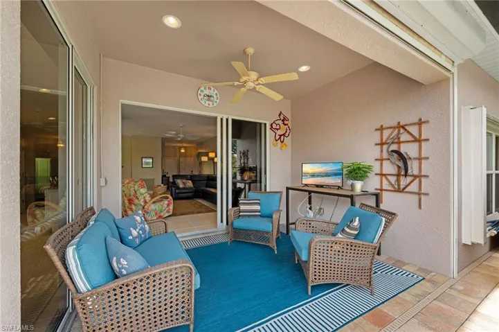 Private Lanai seating for morning coffee or afternoon entertaining and relaxing