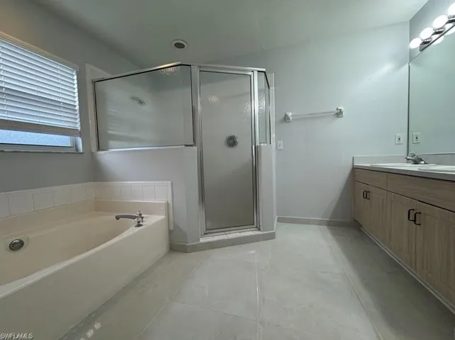 4649 Santiago Ln, Bonita Springs, Florida 34134