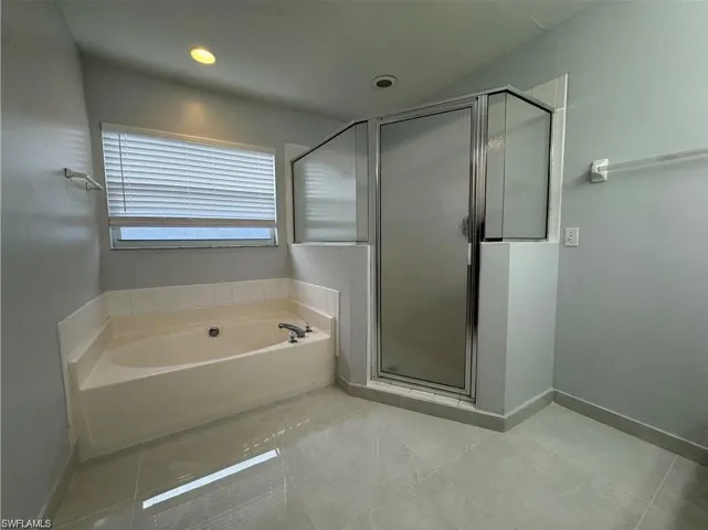 4649 Santiago Ln, Bonita Springs, Florida 34134