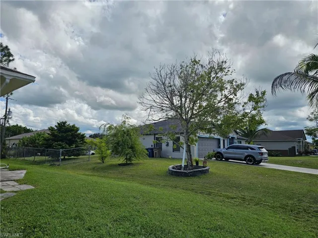 818 Albert Ave, Lehigh Acres, Florida 33971