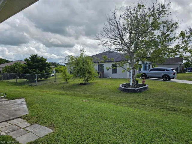 818 Albert Ave, Lehigh Acres, Florida 33971
