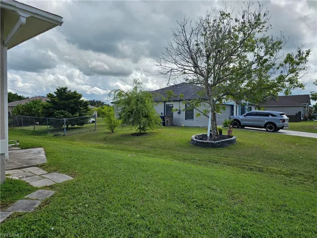 818 Albert Ave, Lehigh Acres, Florida 33971