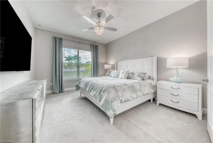 3864 Barque CT, NAPLES FL 34120
