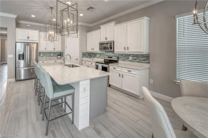3864 Barque CT, NAPLES FL 34120