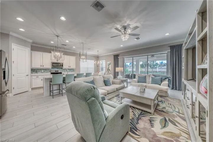 3864 Barque CT, NAPLES FL 34120