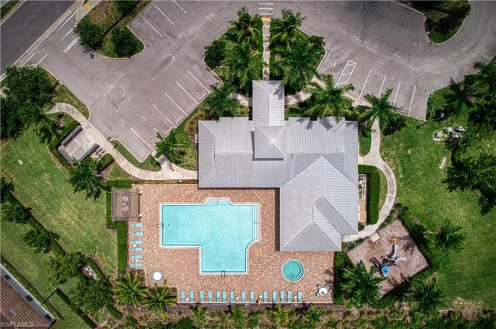 3864 Barque CT, NAPLES FL 34120