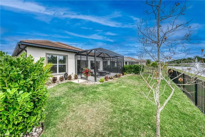 3864 Barque CT, NAPLES FL 34120