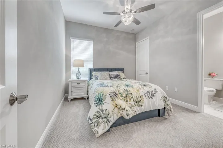 3864 Barque CT, NAPLES FL 34120