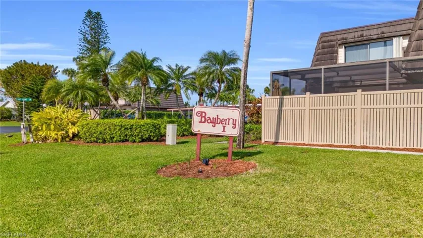 188  Lake Point  LN, Naples, FL 34112