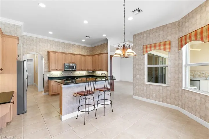 10268  Avonleigh  DR, Bonita Springs, FL 34135