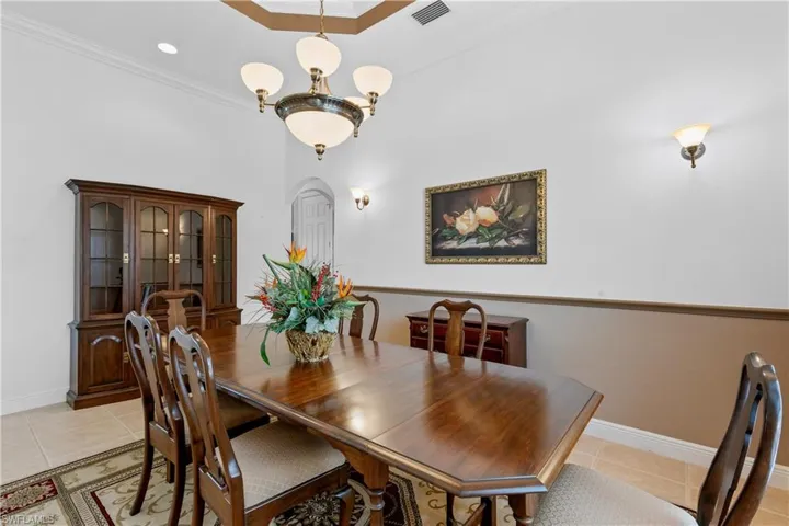 10268  Avonleigh  DR, Bonita Springs, FL 34135