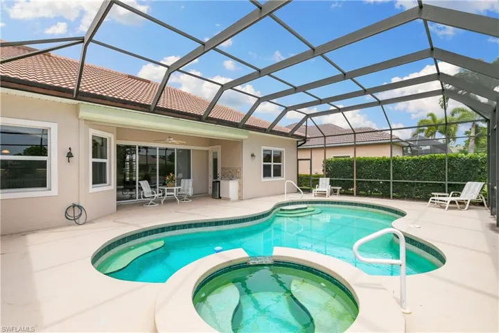 10268  Avonleigh  DR, Bonita Springs, FL 34135