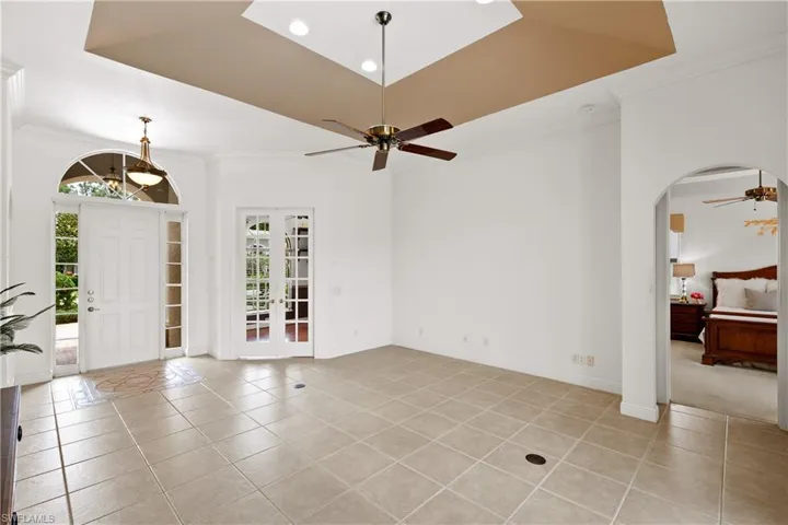 10268  Avonleigh  DR, Bonita Springs, FL 34135