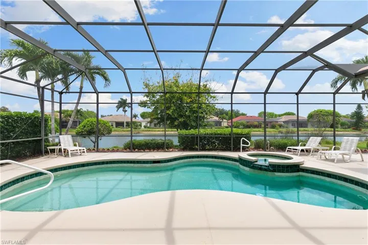 10268  Avonleigh  DR, Bonita Springs, FL 34135